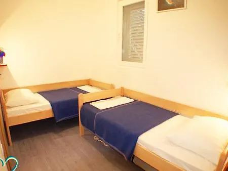 Apartment Apartman Podvrske Beach 4+1 Id 542 *
