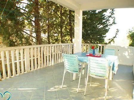 Apartment Apartman Podvrske Beach 4+1 Id 542 Murter