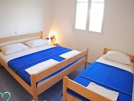 Apartment Apartman Podvrske Beach 4+1 Id 542 *
